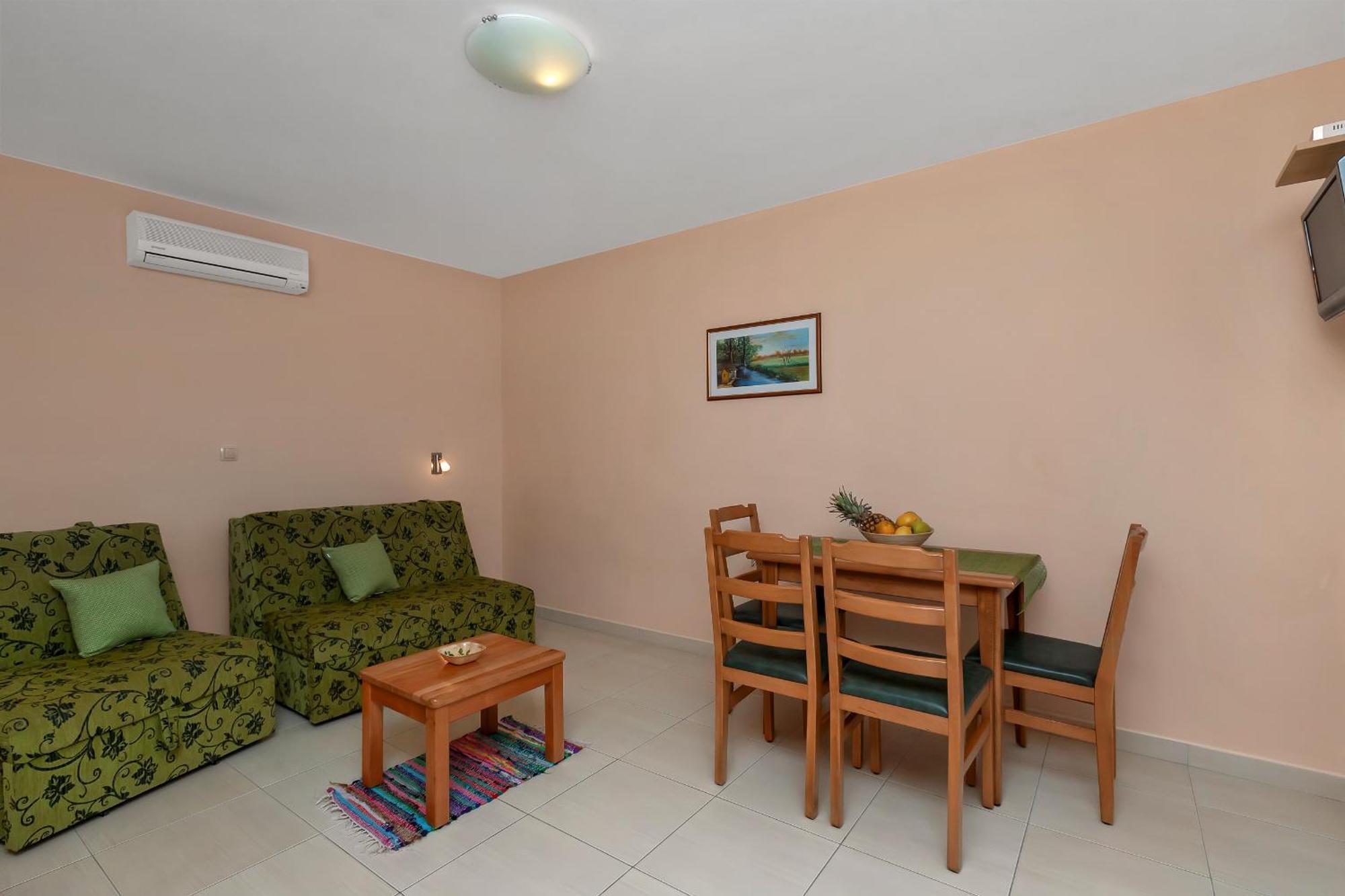 Villa Juric 2 巴什卡沃达 外观 照片